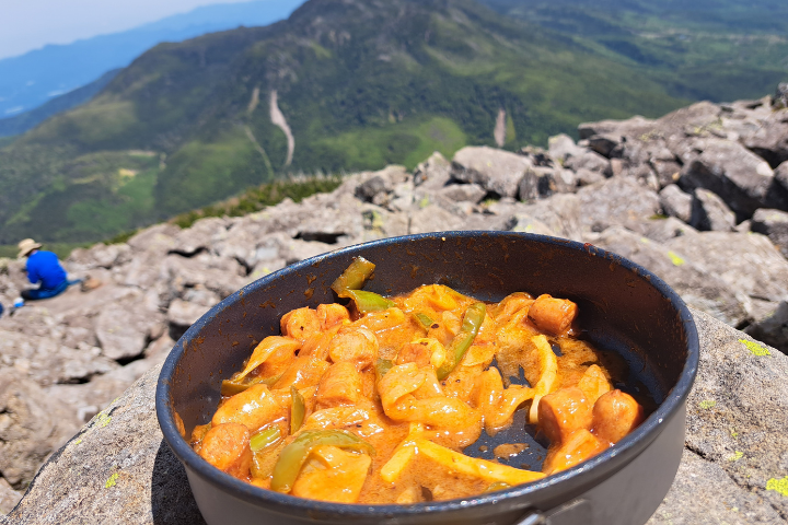 山頂で昼食