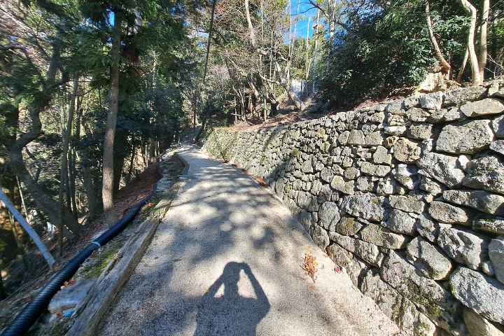 無動寺谷の境内