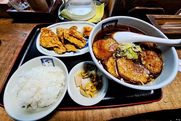 豚トロ炙りチャーシューと味あげ定食